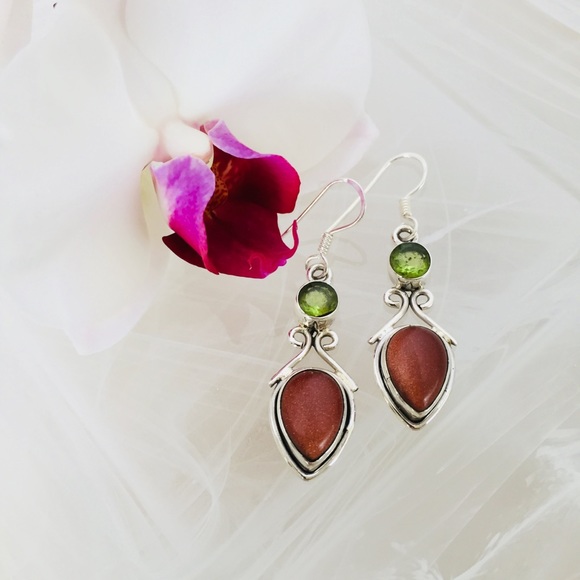 .925 Sterling Silver Earrings Goldstone & Peridot - Picture 4 of 8